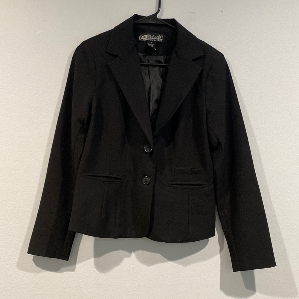 iQ Authentic Brand Black Long Sleeve Blazer - Size Medium